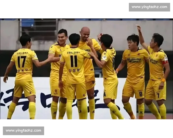 全北现代主场迎战光州FC争夺关键三分攻防对决或将左右联赛排名 全北现代主场迎战光州FC争夺关键三分攻防对决或将左右联赛排名